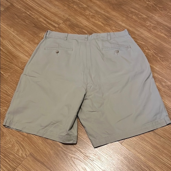 Ralph Lauren Tan Flat Front Shorts khaki size 34 - Picture 4 of 4